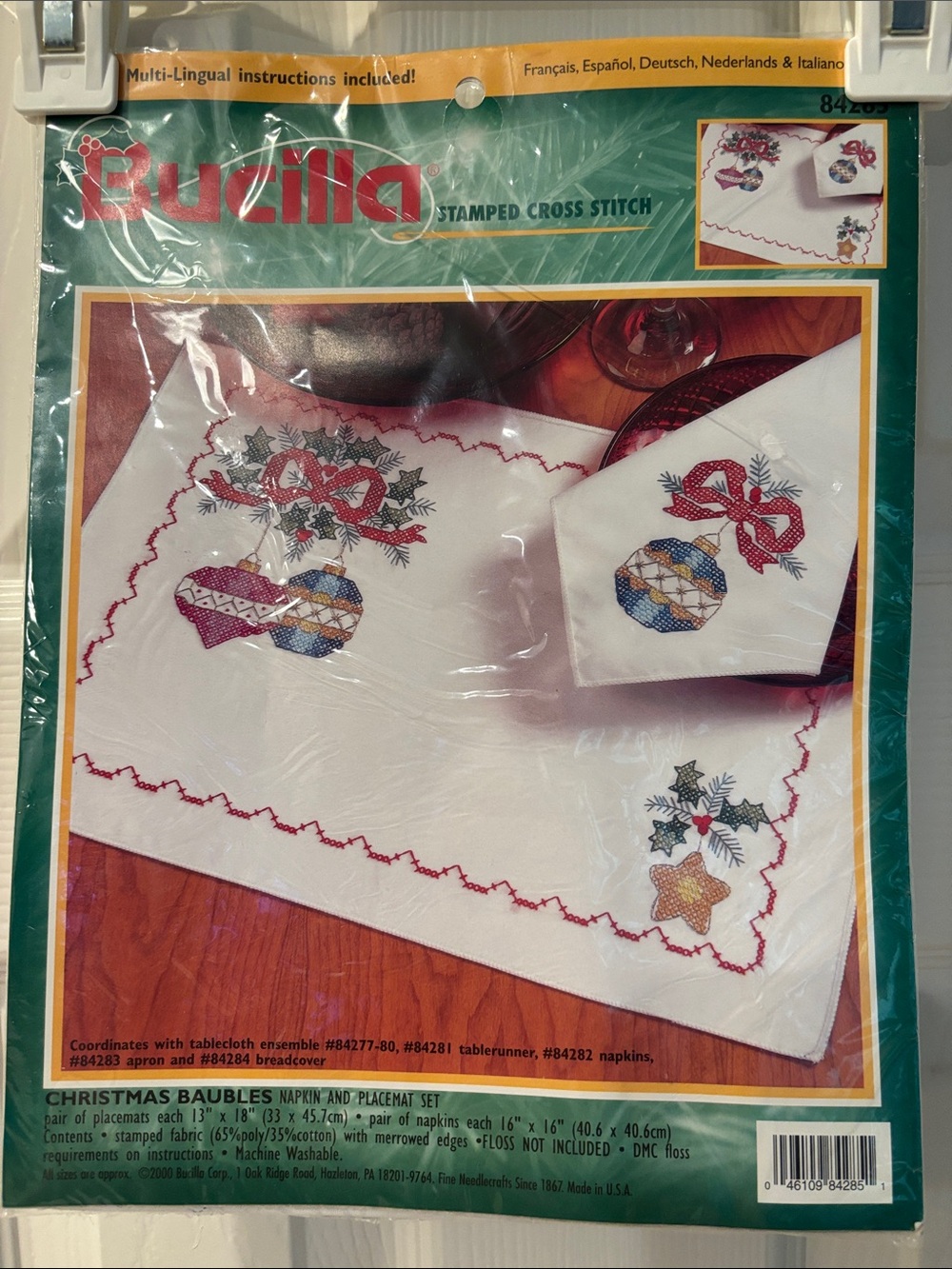 Bucilla White Christmas Baubles Stamped Cross Stitch 2 Napkins & 2 Placemat Set